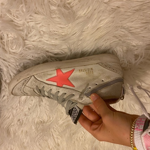 Golden gooses - Picture 3 of 4